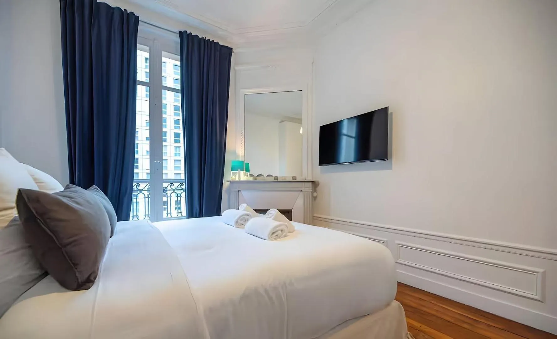 Tbs 321 - Superb Apartment With Eiffel Tower View Paryż